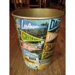 画像2: アンティーク BALLONOFF COLLEGE PENNANTS ペナント柄 Trash Box Tin缶 ブリキ缶 ゴミ箱 ディスプレイ インテリア 60's / 150404 (2)