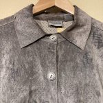 画像5: USED 90's CHICO'S チコズ パンチングスウェード 漢字プリント シャツジャケット GRY / 250924 (5)
