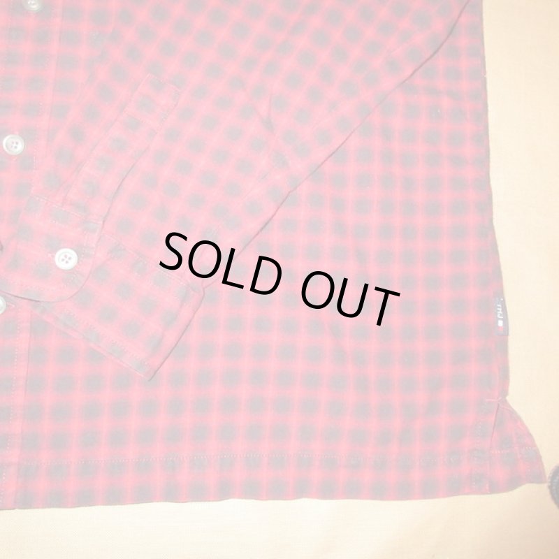 画像7: USED 90's TOMMY HILFIGER トミーヒルフィガー オンブレチェック ポックス ネルシャツ RED×BLK / 210906 (7)