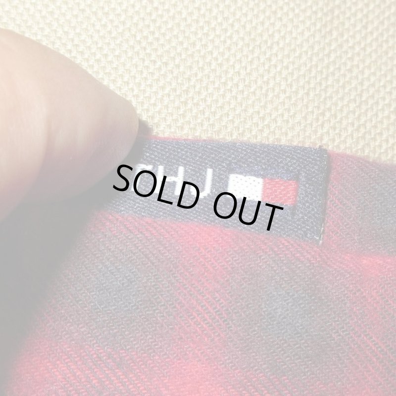 画像8: USED 90's TOMMY HILFIGER トミーヒルフィガー オンブレチェック ポックス ネルシャツ RED×BLK / 210906 (8)