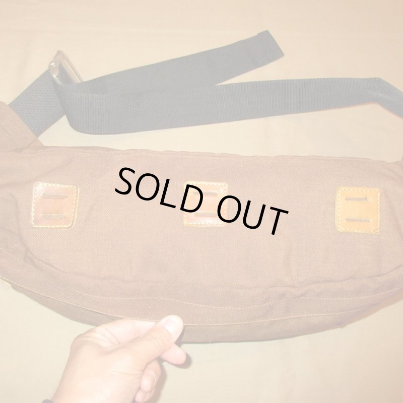 画像2: USED 70's DOLT CALIFORNIA ブタ鼻 ウエストバッグ ファニーパック BRW / 230530 (2)