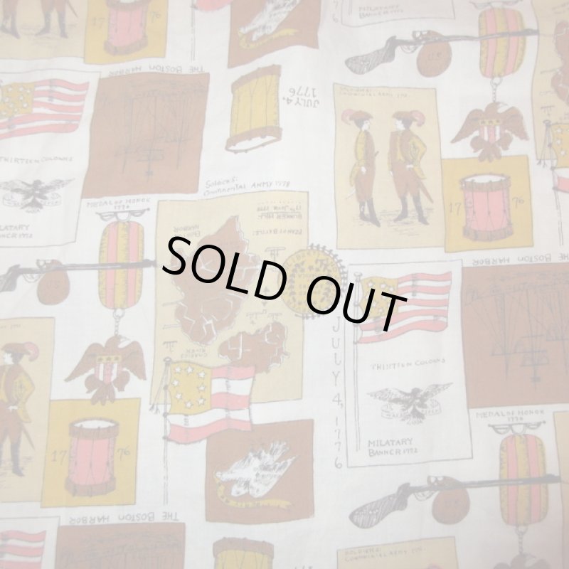 画像4: USED 70's UNKNOWN アメリカ 独立記念 総柄 オープンカラー ヒッピー 半袖シャツ WHT / 230805 (4)