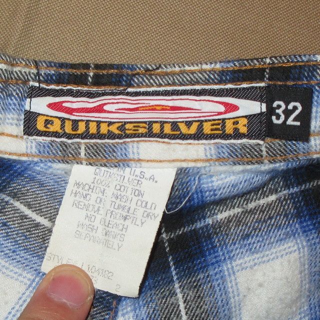 魅力の Quik silverデニムショートパンツUSED USA - パンツ